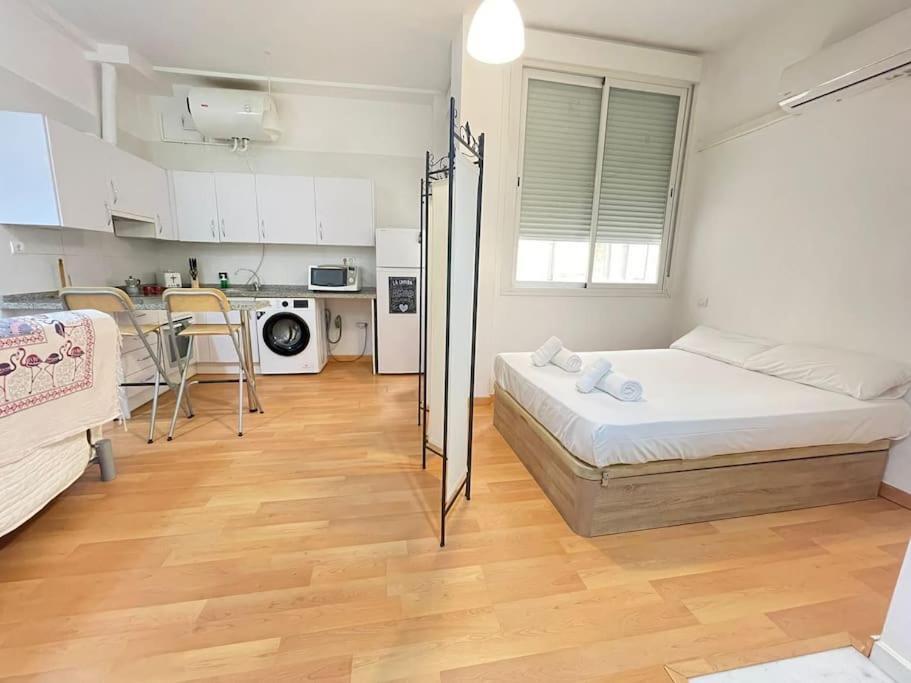 Nice Flat In Atarazanas - Souv マラガ エクステリア 写真