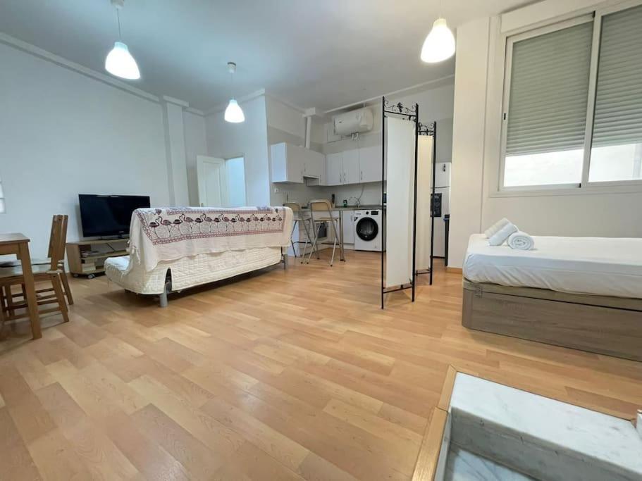 Nice Flat In Atarazanas - Souv マラガ エクステリア 写真