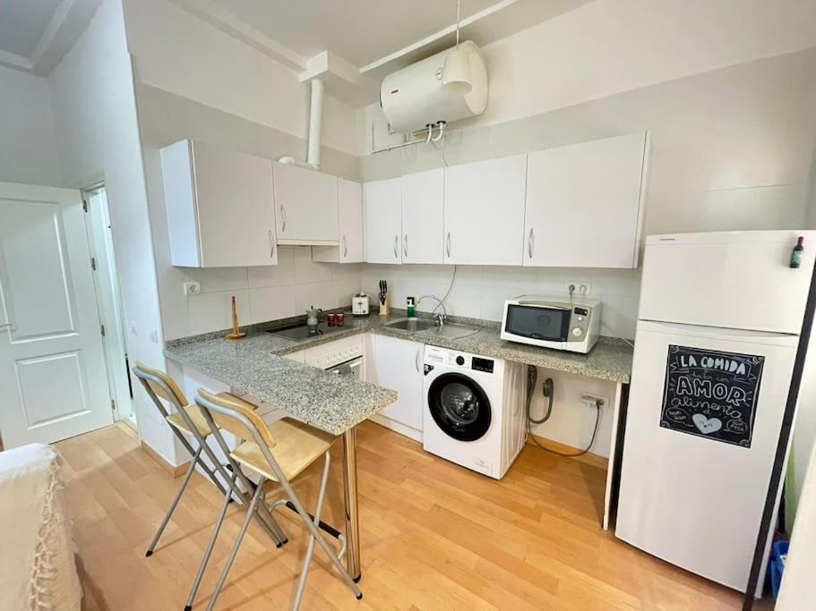Nice Flat In Atarazanas - Souv マラガ エクステリア 写真